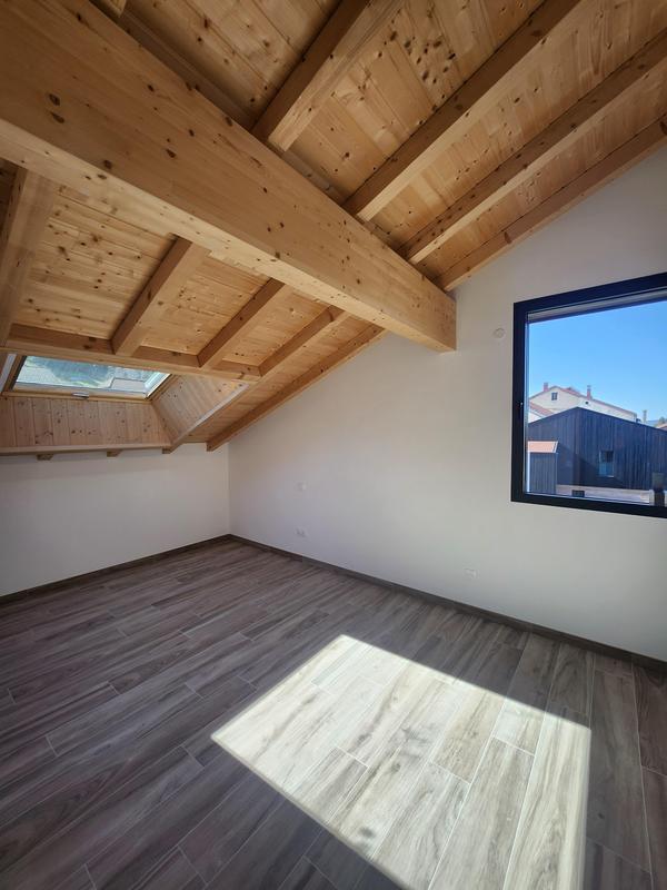 Appartement - 90 m² - 3 pièces