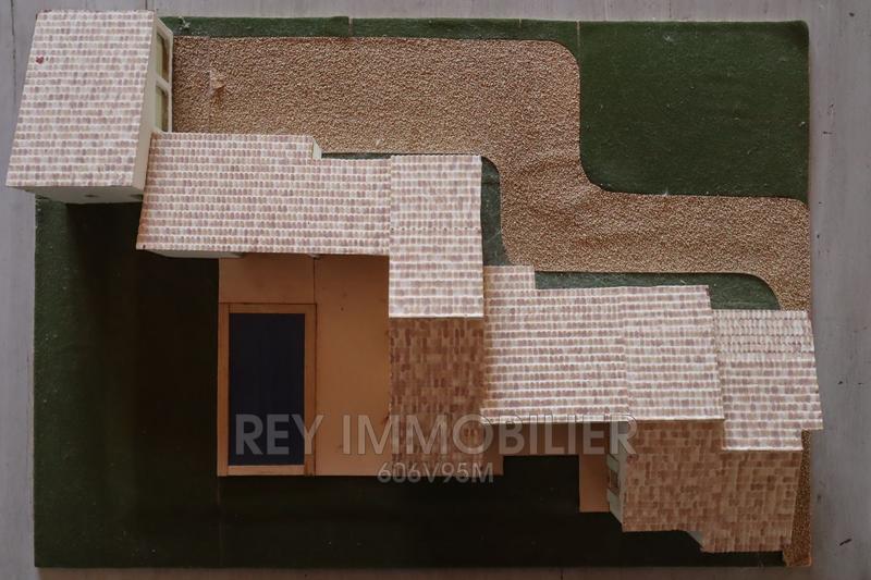 Villa - 260 m² - 7 pièces