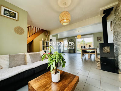 Maison traditionnelle - 80 m² - 4 pièces