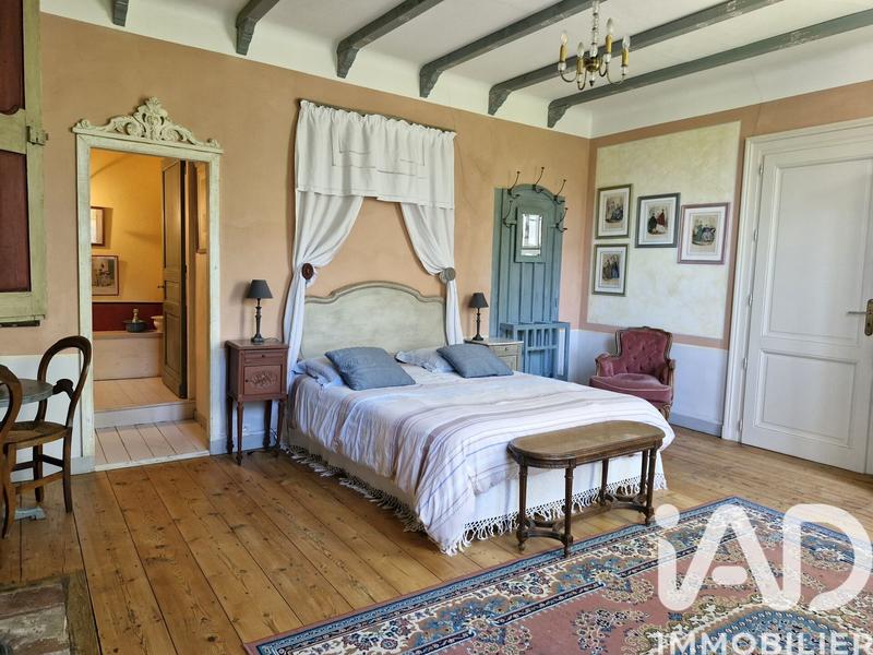 Maison de ville - 321 m² - 9 pièces