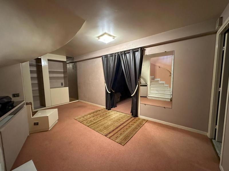 Maison d'architecte - 218 m² - 5 pièces