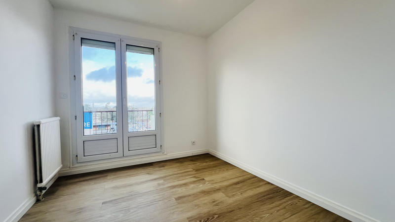 Appartement - 80 m² - 4 pièces