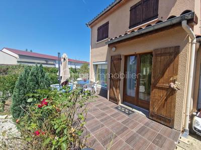 Maison traditionnelle - 102 m² - 4 pièces