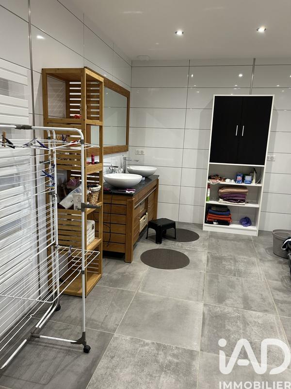 Maison de village - 260 m² - 7 pièces