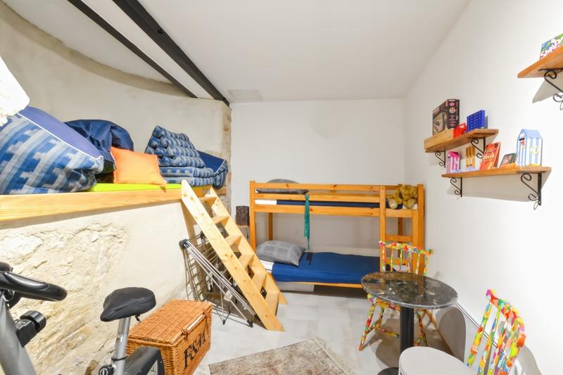 Maison - 176 m² - 6 pièces