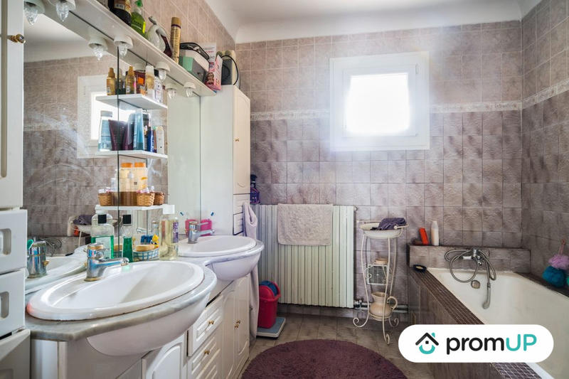 Maison ancienne - 320 m² - 7 pièces