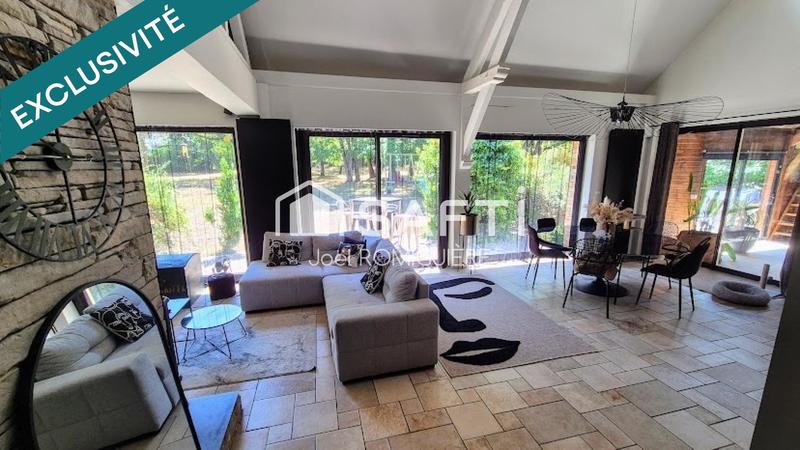 Maison - 200 m² - 5 pièces