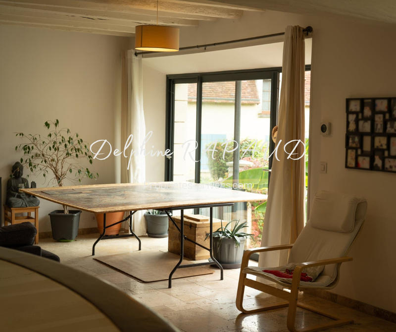 Demeure - 210 m² - 6 pièces