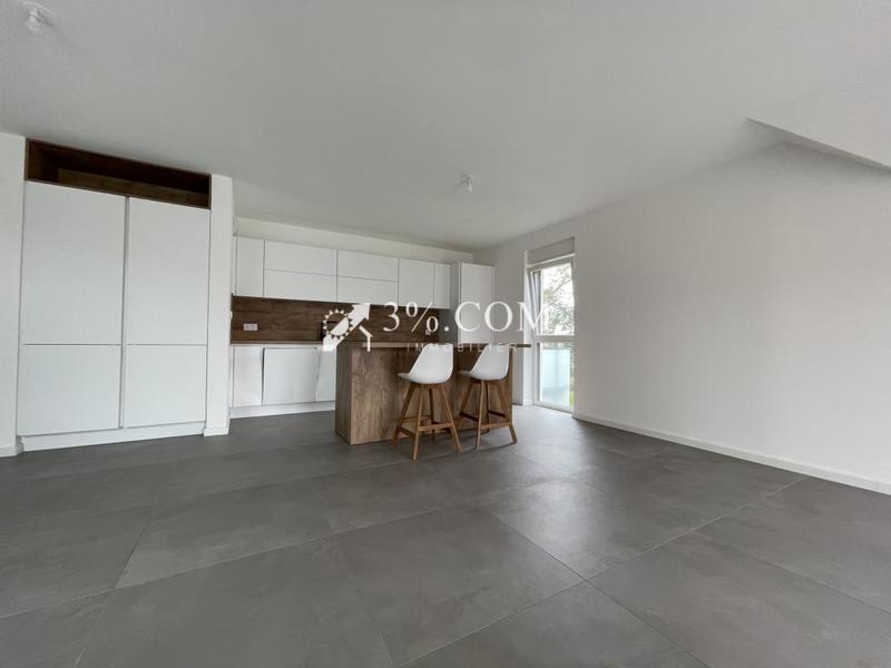 Appartement - 82 m² - 3 pièces