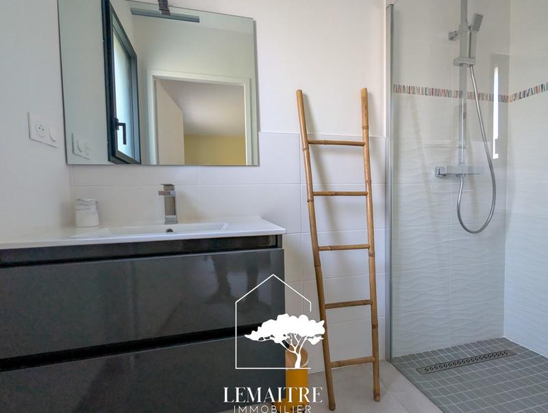 Maison - 175 m² - 5 pièces