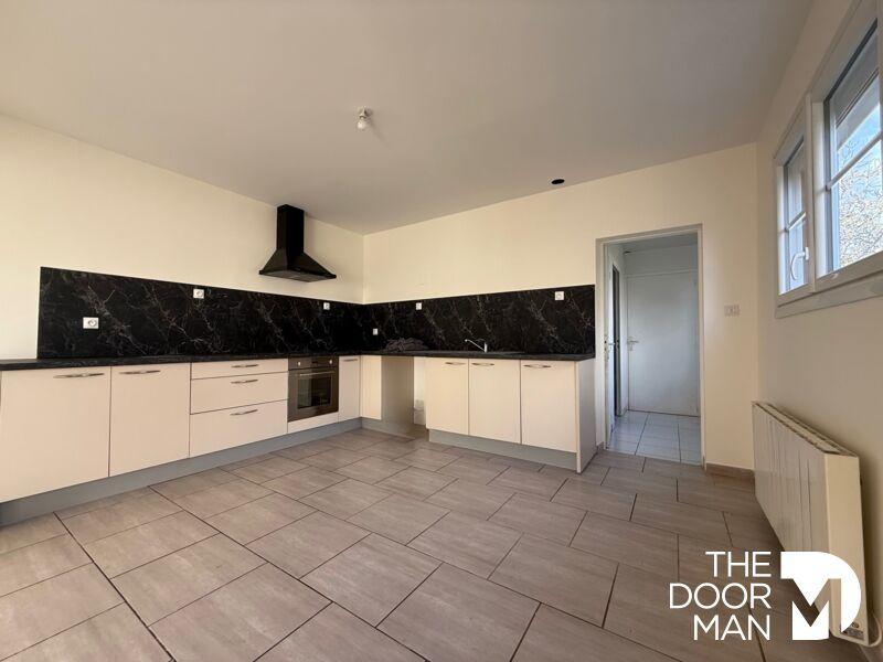 Maison en pierre - 80 m² - 4 pièces