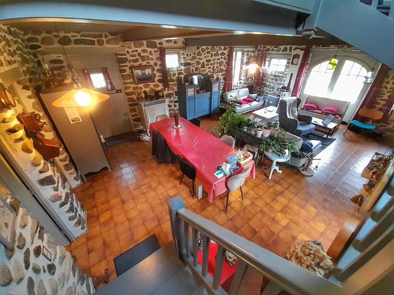 Propriété - 109 m² - 5 pièces