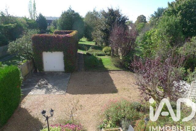 Maison - 180 m² - 7 pièces