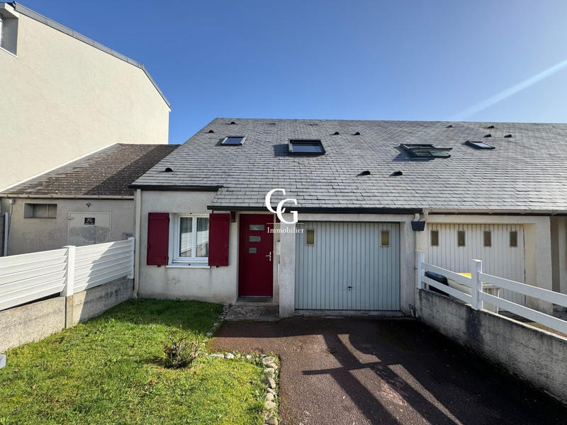 Maison - 99 m² - 5 pièces