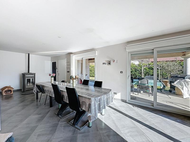 Local commercial - 8 pièces