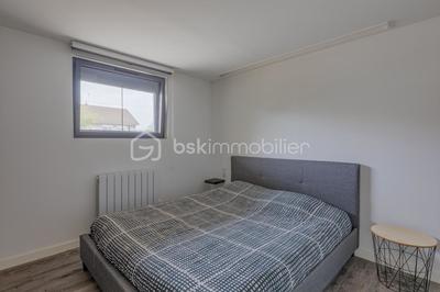 Maison - 200 m² - 6 pièces