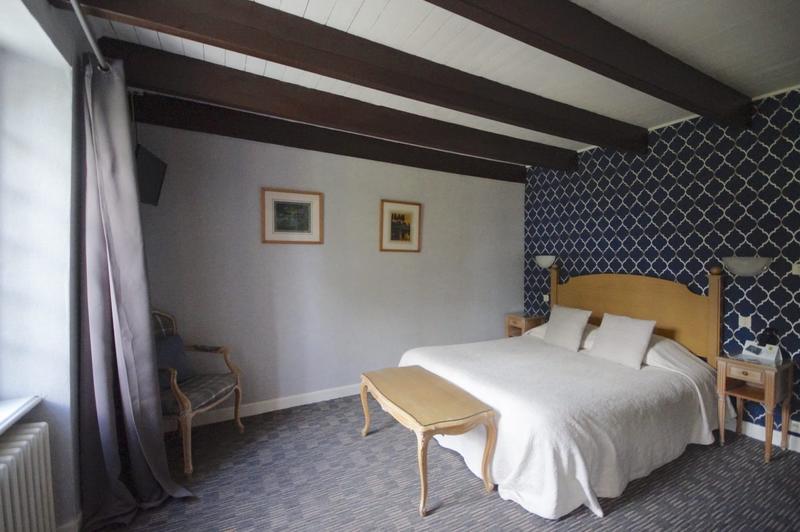 Maison - 302 m² - 13 pièces