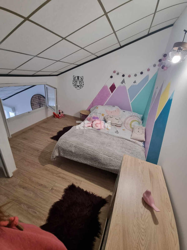 Appartement - 85 m² - 4 pièces