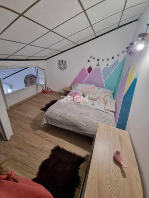 Appartement - 85 m² - 4 pièces