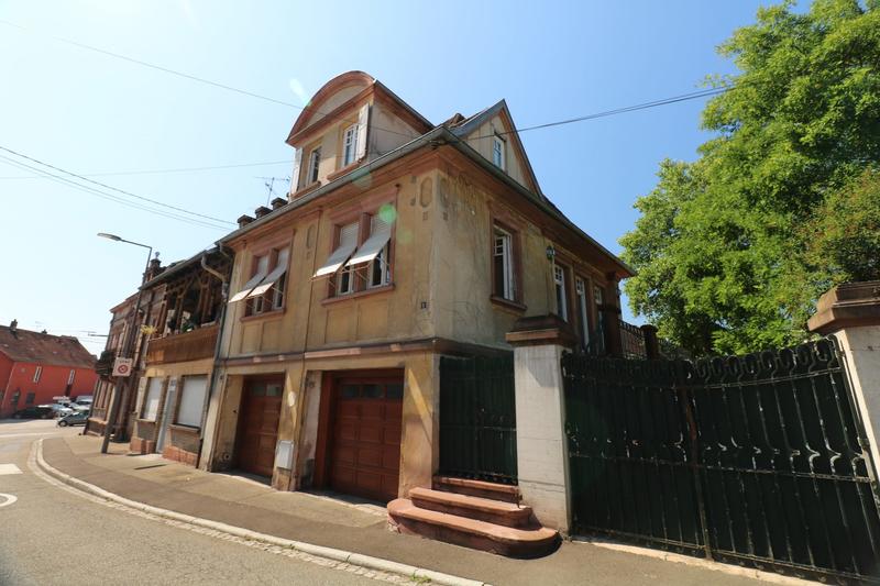 Maison - 500 m² - 9 pièces