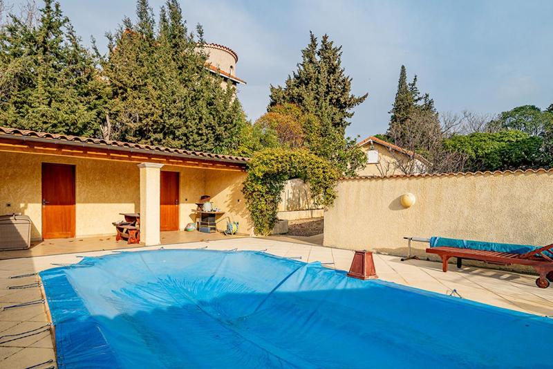 Maison - 200 m² - 6 pièces