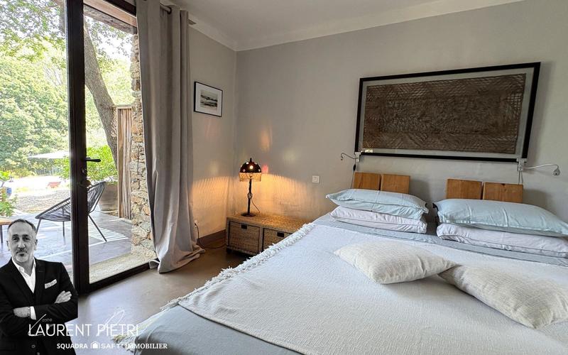 Villa - 170 m² - 4 pièces