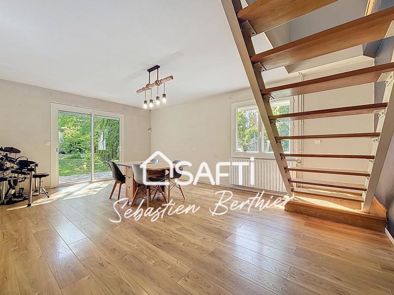 Maison - 180 m² - 6 pièces