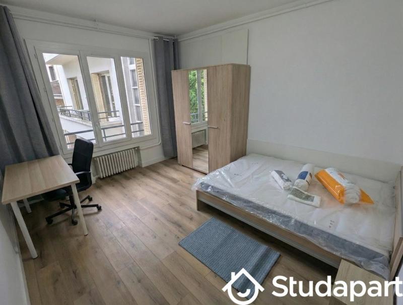 Chambre - 14 m² - 1 pièce