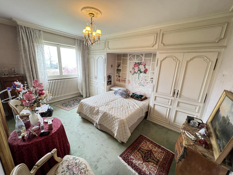 Maison - 268 m² - 6 pièces