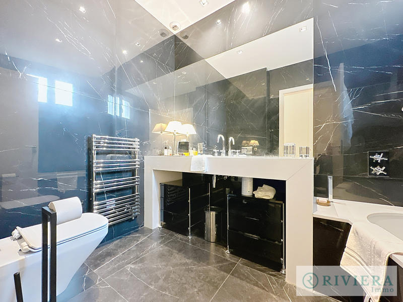 Appartement - 95 m² - 3 pièces