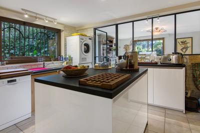 Maison - 250 m² - 7 pièces