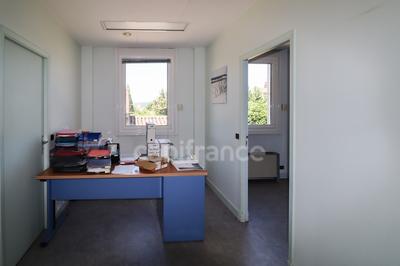 Immeuble - 170 m² - 1 pièce