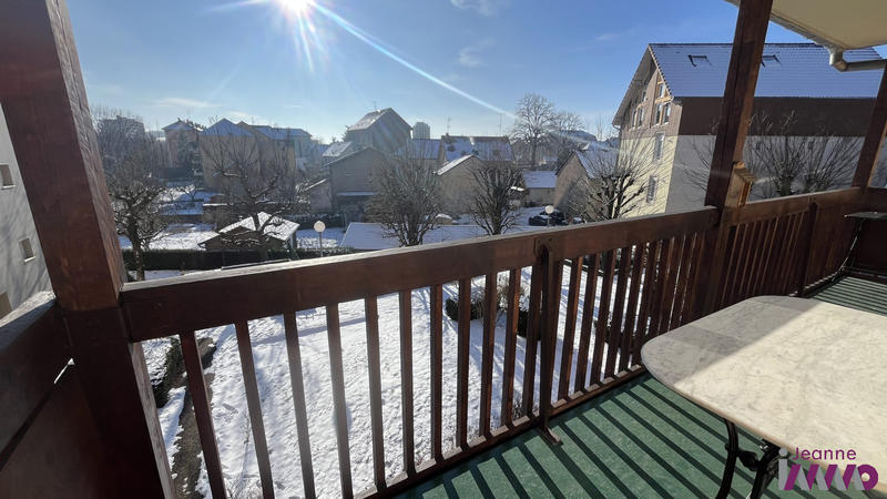 Appartement - 100 m² - 4 pièces