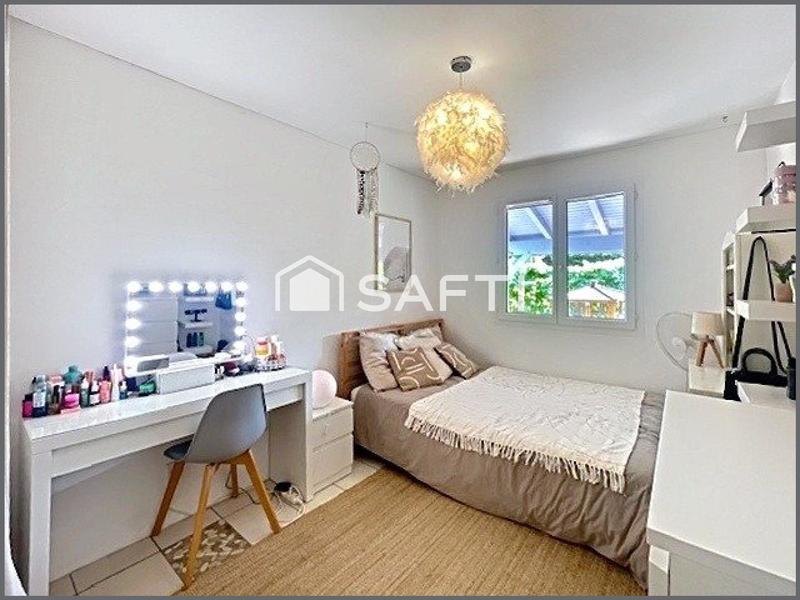 Maison - 97 m² - 4 pièces