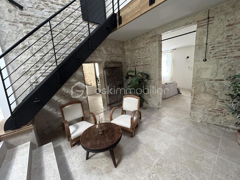 Maison en pierre - 215 m² - 5 pièces