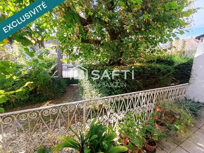 Propriété - 236 m² - 10 pièces