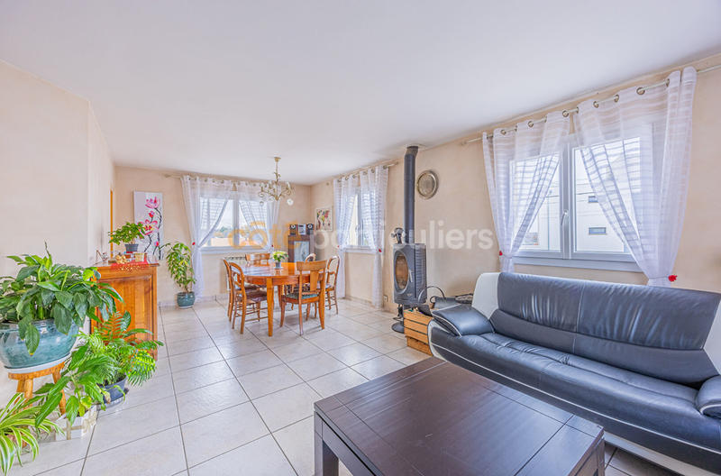 Maison - 95 m² - 5 pièces