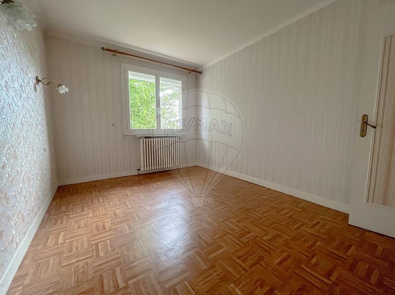 Maison - 175 m² - 7 pièces