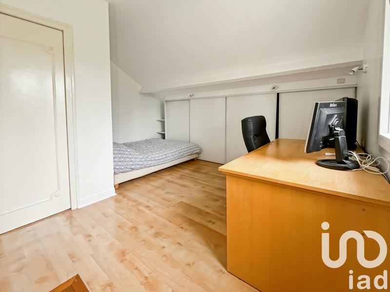 Maison - 240 m² - 9 pièces