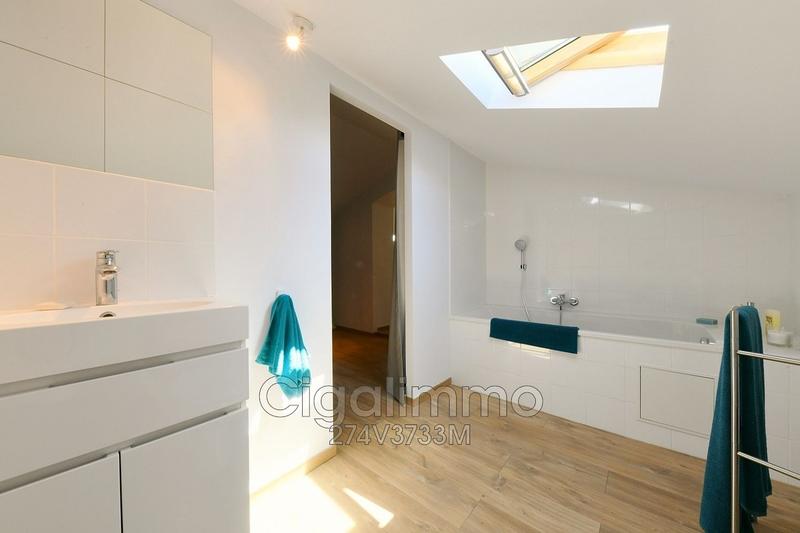 Maison en pierre - 191 m² - 5 pièces