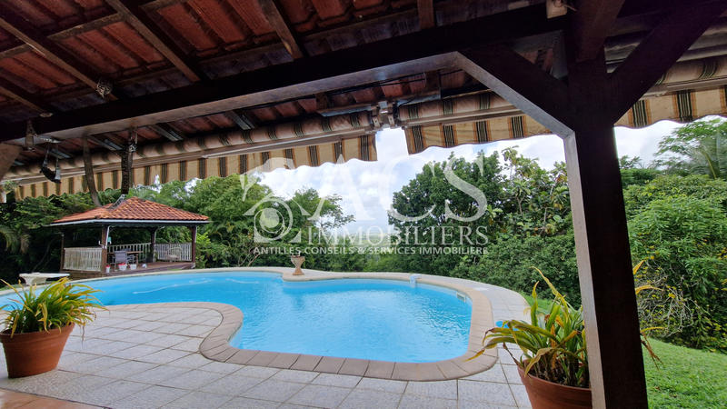 Villa - 198 m² - 5 pièces