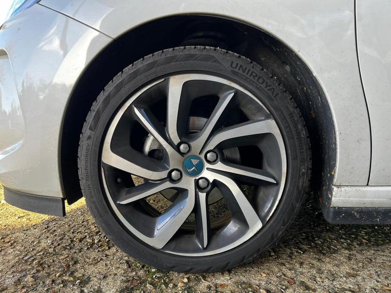 Citroën Ds3 Cabrio So Chic 1.2 Thp 110 Ch Garantie 6 Mois / Reprise Possible