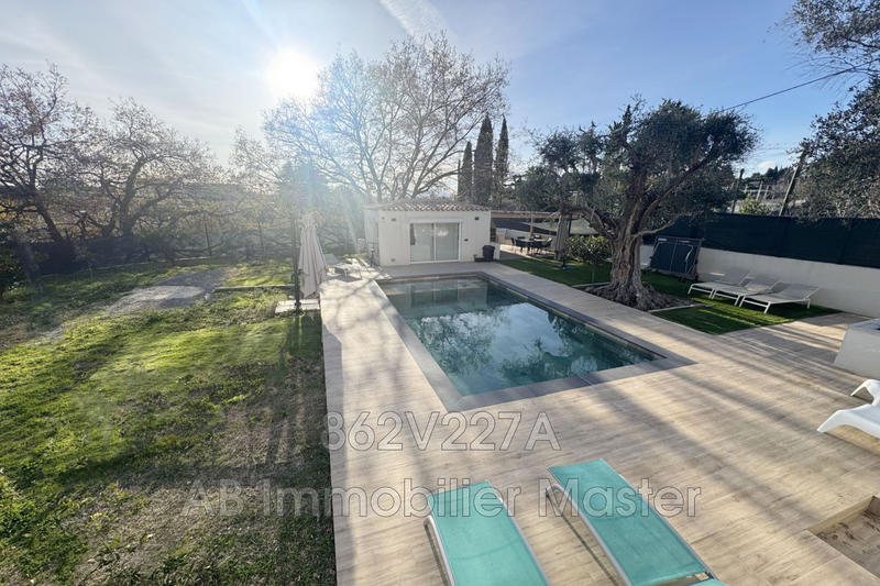 Appartement - 162 m² - 6 pièces