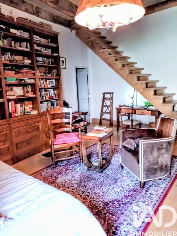 Maison - 322 m² - 9 pièces