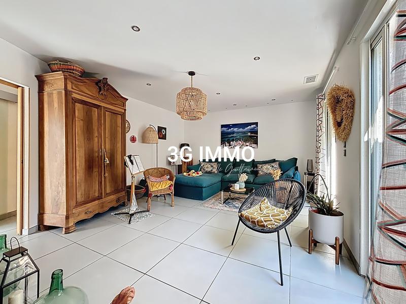 Maison - 185 m² - 5 pièces