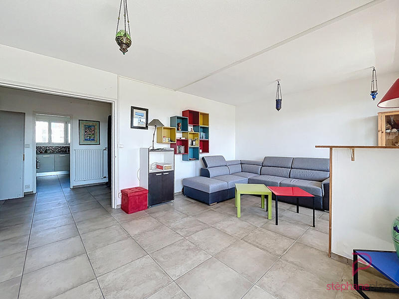 Appartement - 94 m² - 5 pièces