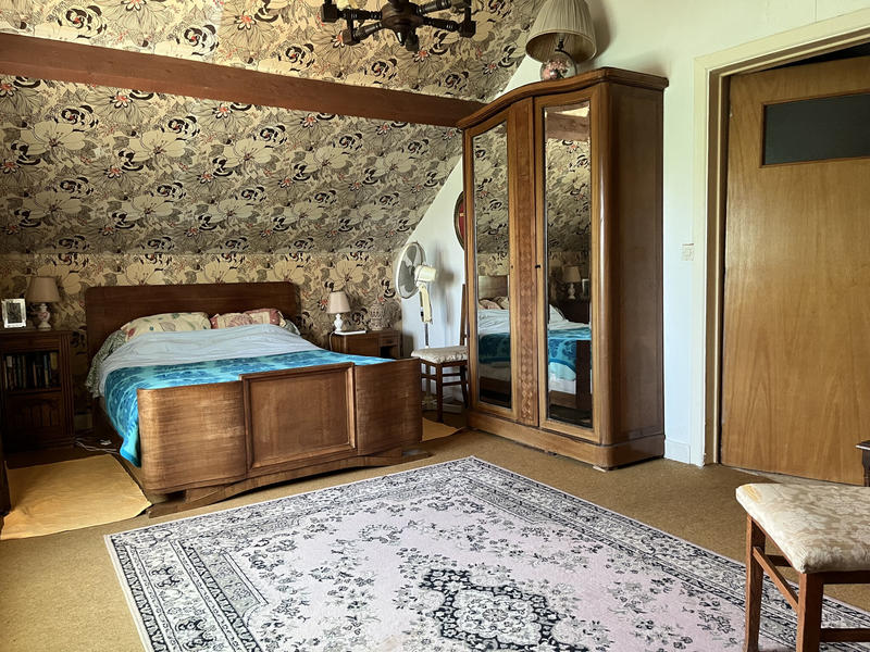 Maison - 140 m² - 5 pièces