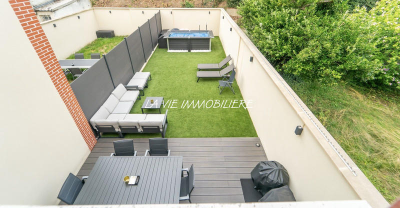 Maison - 121 m² - 4 pièces