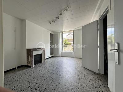 Immeuble - 110 m² - 5 pièces