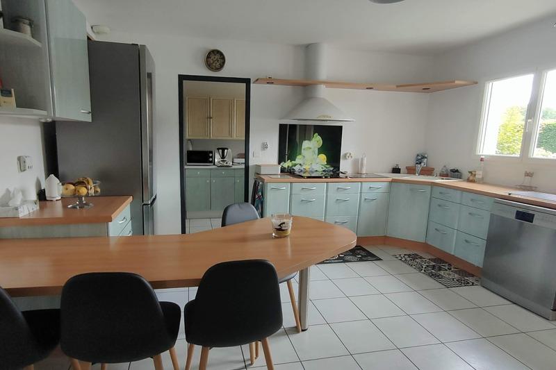 Maison - 200 m² - 6 pièces